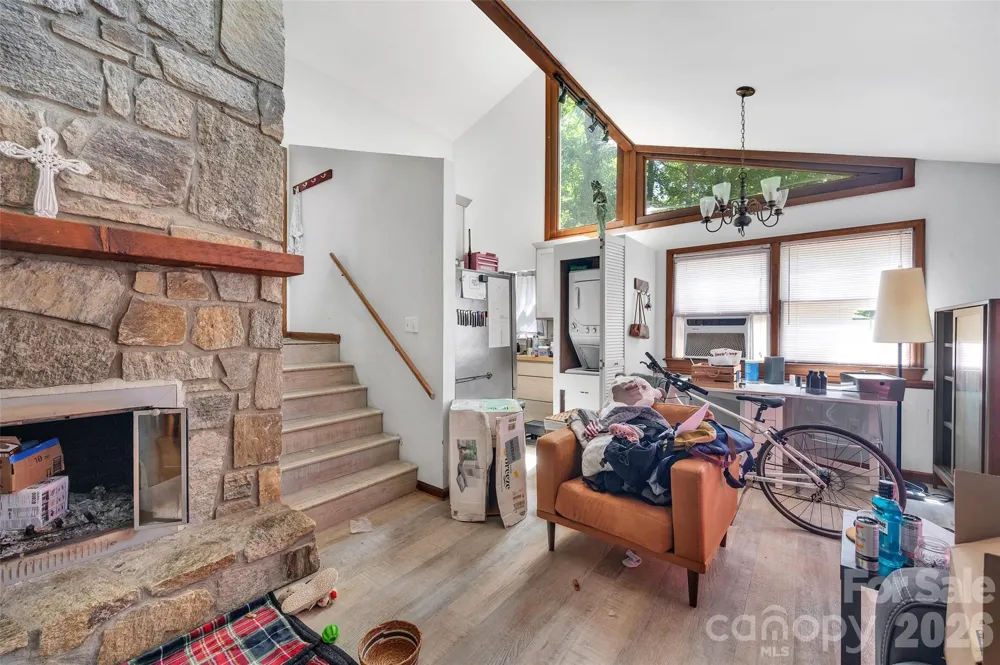 155 Horse Shoe Ridge Road E Deep Gap, NC 28618