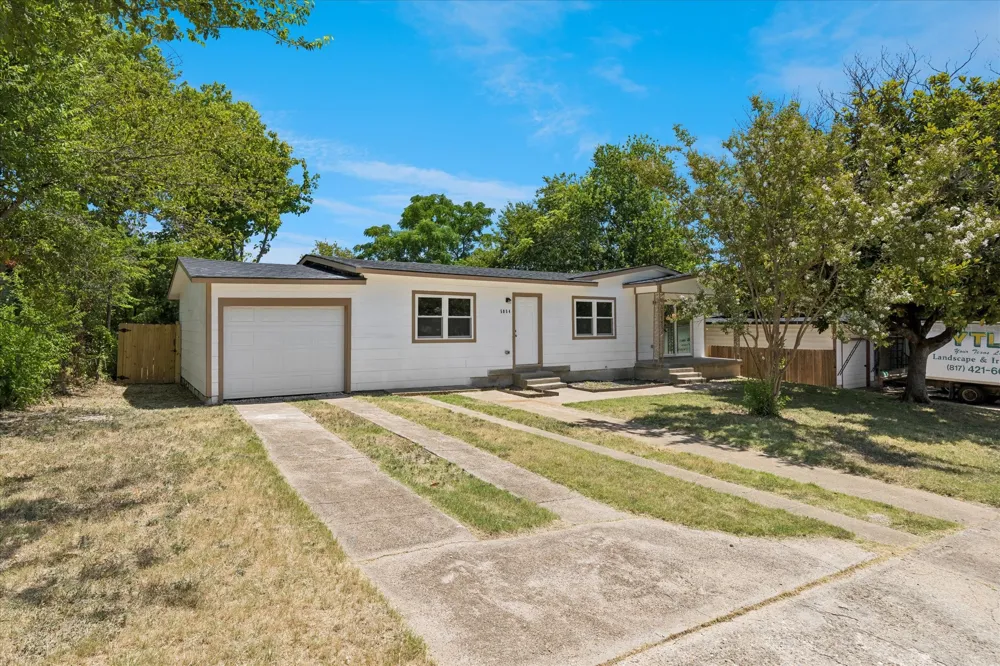 5054 Corrigan Court Dallas, TX 75241