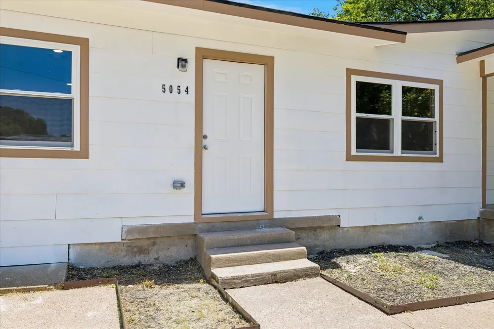 5054 Corrigan Court Dallas, TX 75241
