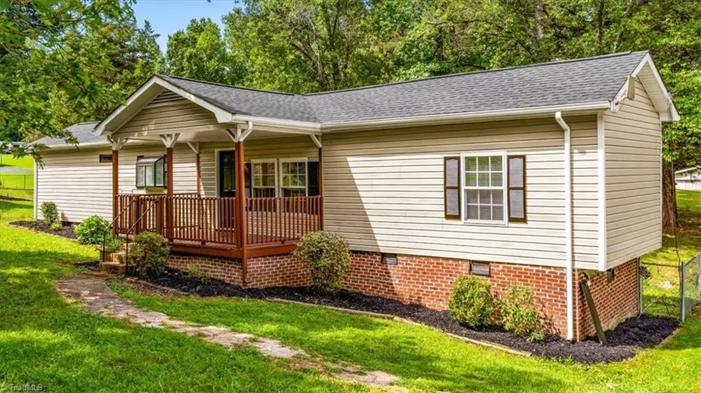 3673 Meadowbrook Drive Trinity, NC 27370