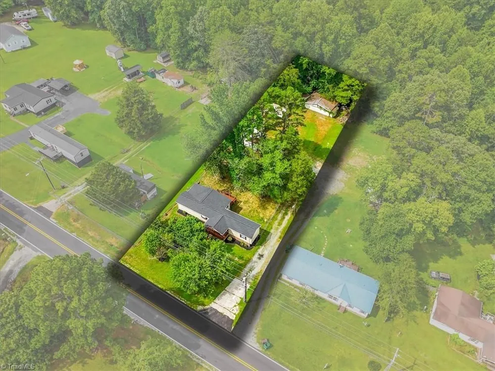3673 Meadowbrook Drive Trinity, NC 27370