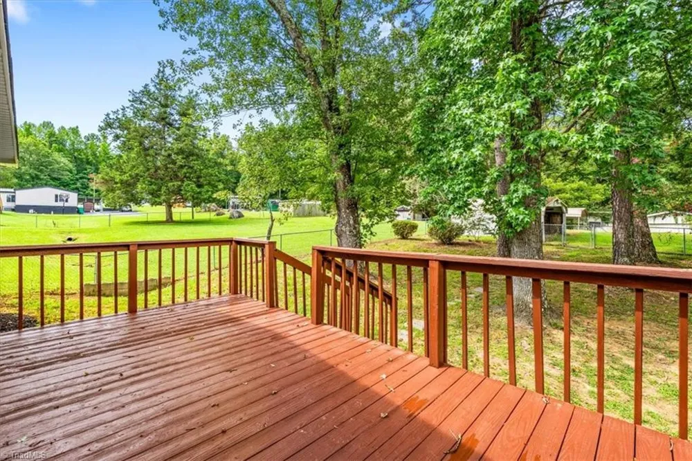 3673 Meadowbrook Drive Trinity, NC 27370