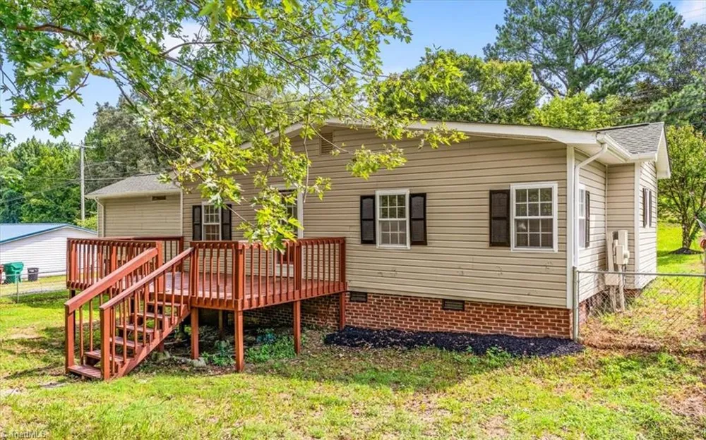 3673 Meadowbrook Drive Trinity, NC 27370