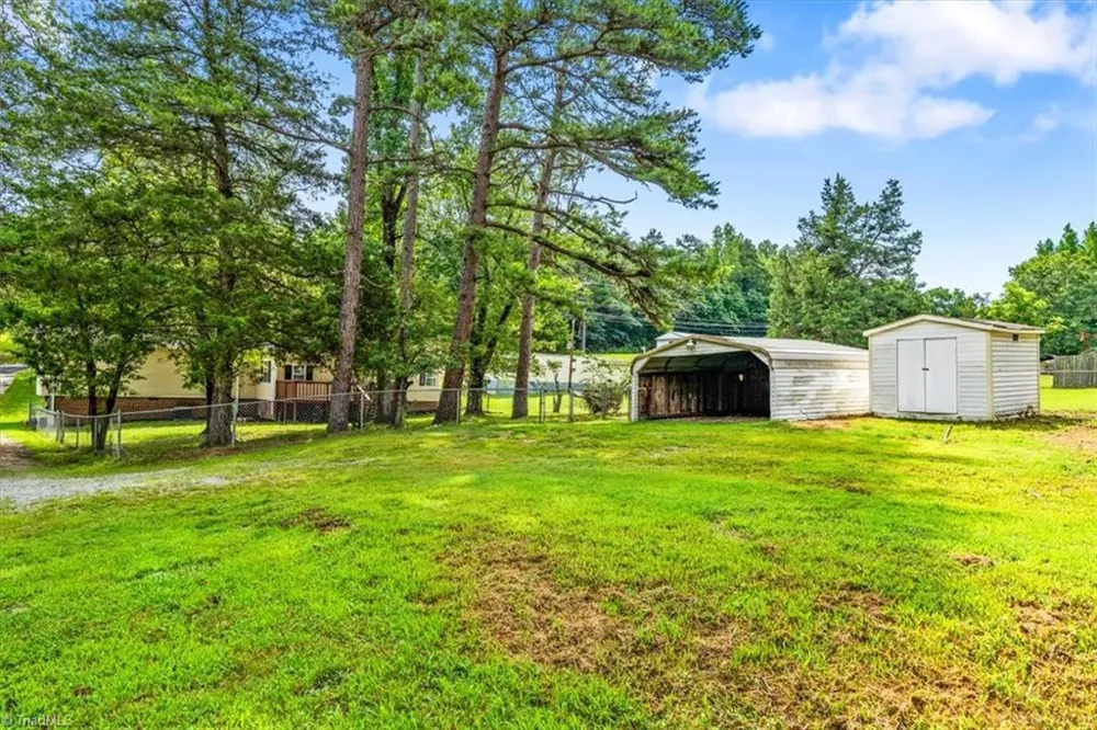 3673 Meadowbrook Drive Trinity, NC 27370