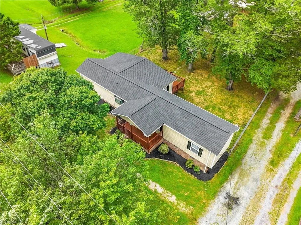 3673 Meadowbrook Drive Trinity, NC 27370