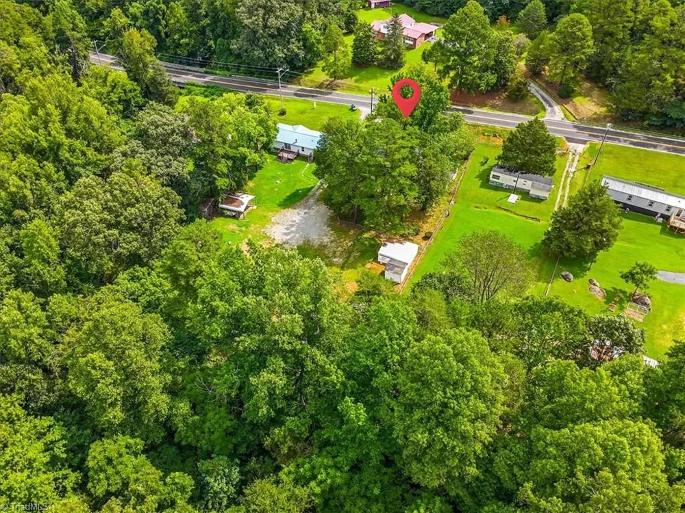 3673 Meadowbrook Drive Trinity, NC 27370