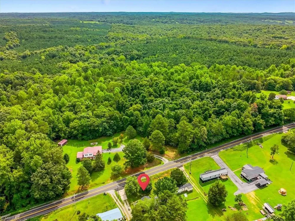3673 Meadowbrook Drive Trinity, NC 27370