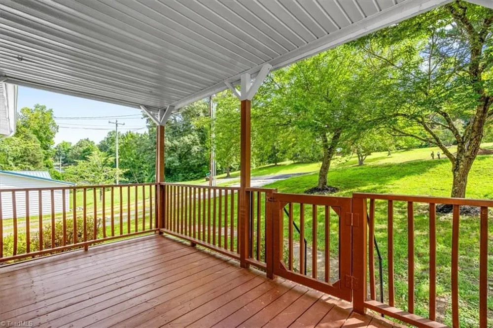 3673 Meadowbrook Drive Trinity, NC 27370