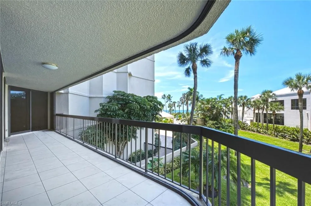 4551 Gulf Shore Boulevard #201 Naples, FL 34103