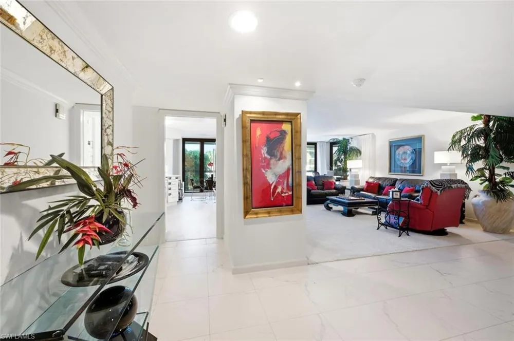 4551 Gulf Shore Boulevard #201 Naples, FL 34103