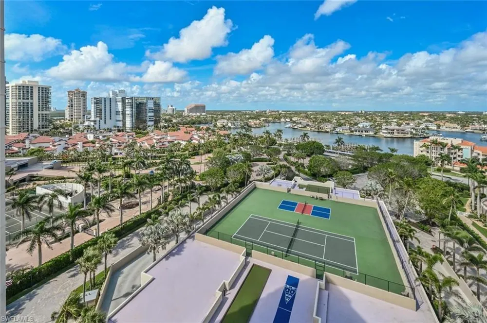4551 Gulf Shore Boulevard #201 Naples, FL 34103