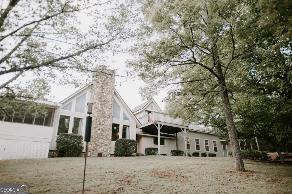 709 Day RD Meansville, GA 30256