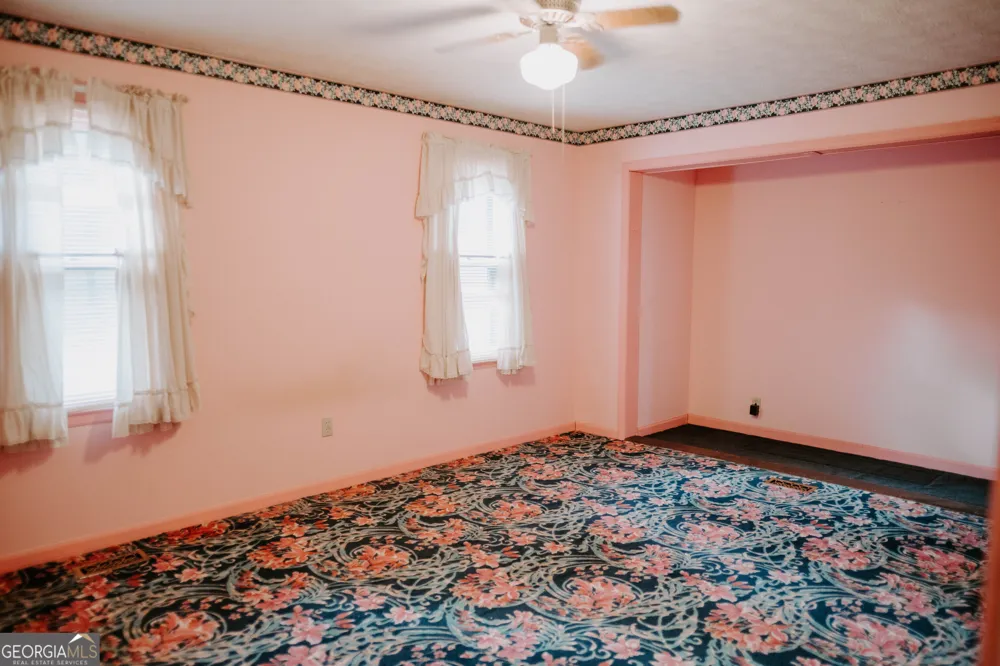 709 Day RD Meansville, GA 30256
