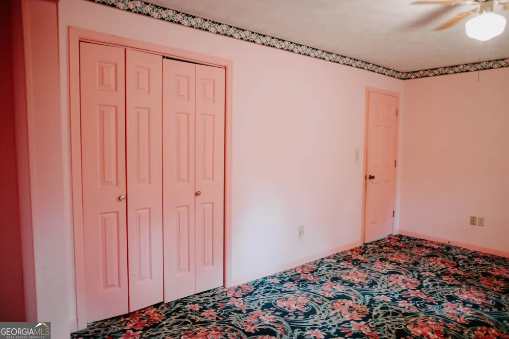 709 Day RD Meansville, GA 30256
