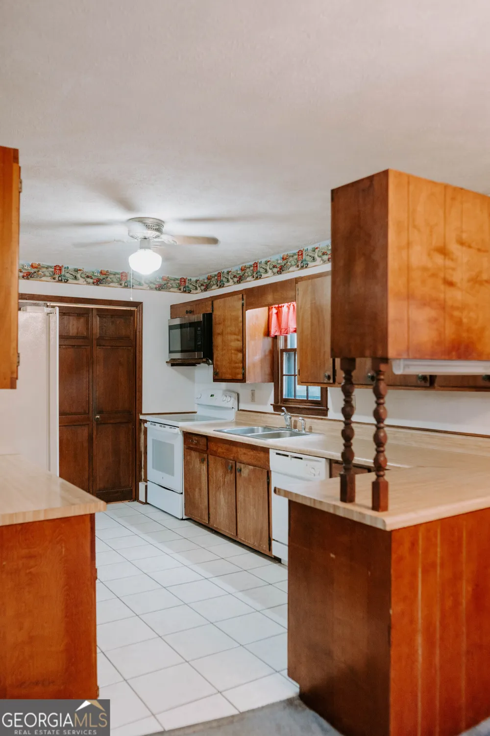 709 Day RD Meansville, GA 30256