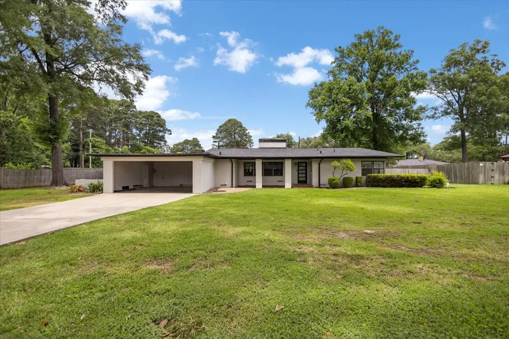 1007 Lincoln Drive Longview, TX 75604