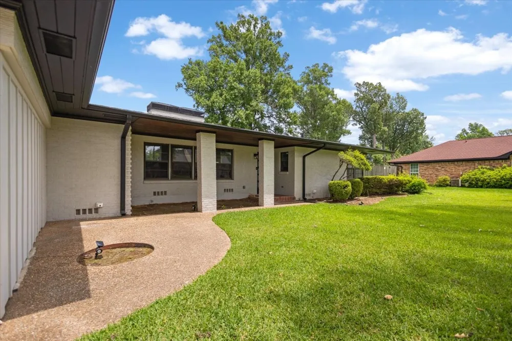 1007 Lincoln Drive Longview, TX 75604