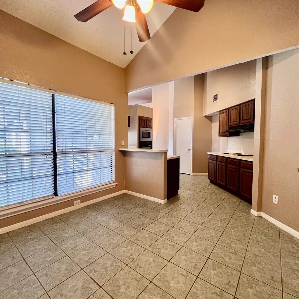 205 Sunset Drive Glenn Heights, TX 75154