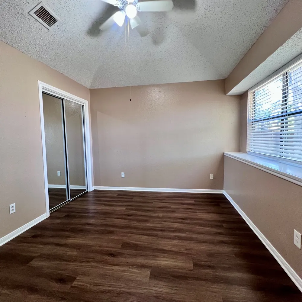 205 Sunset Drive Glenn Heights, TX 75154