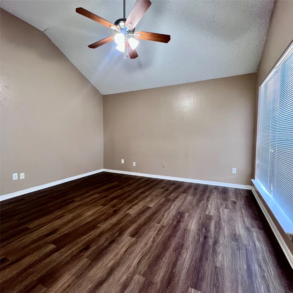205 Sunset Drive Glenn Heights, TX 75154