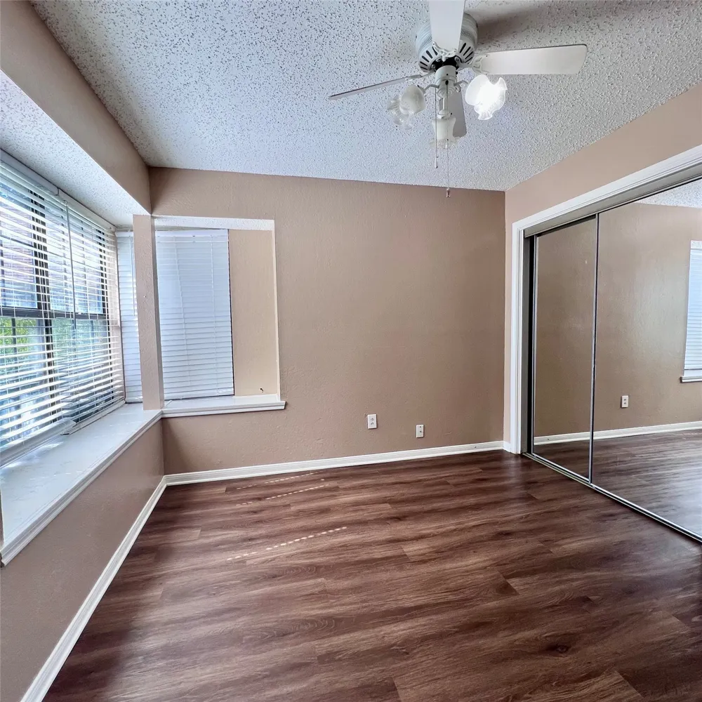 205 Sunset Drive Glenn Heights, TX 75154