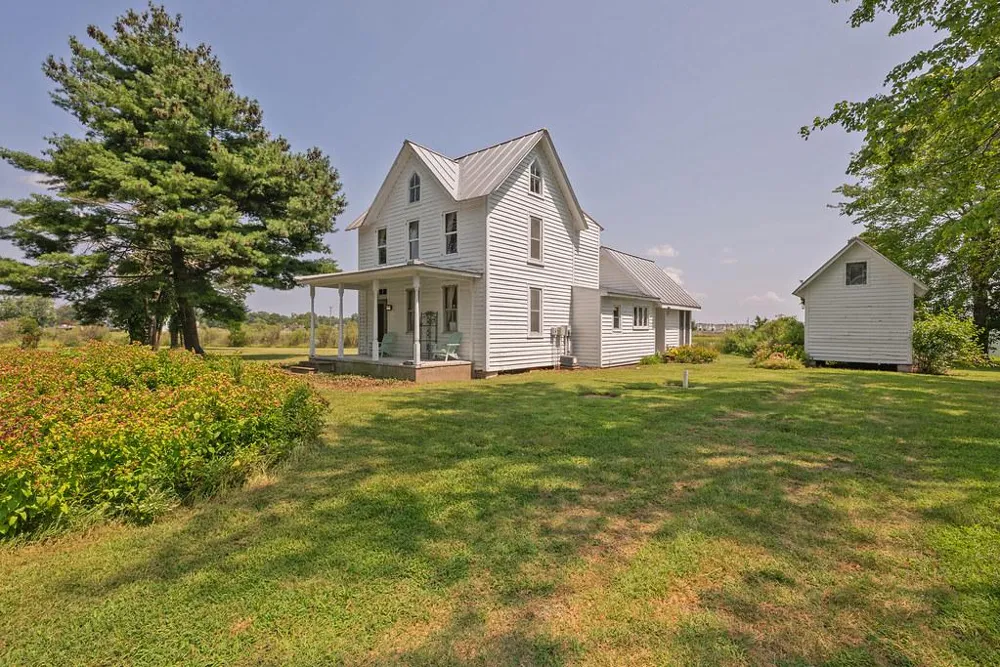 6439 MORATTICO ROAD Lancaster, VA 22503