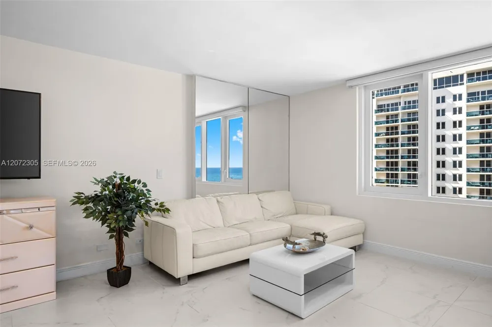 2301 Collins Ave #1014 Miami Beach, FL 33139