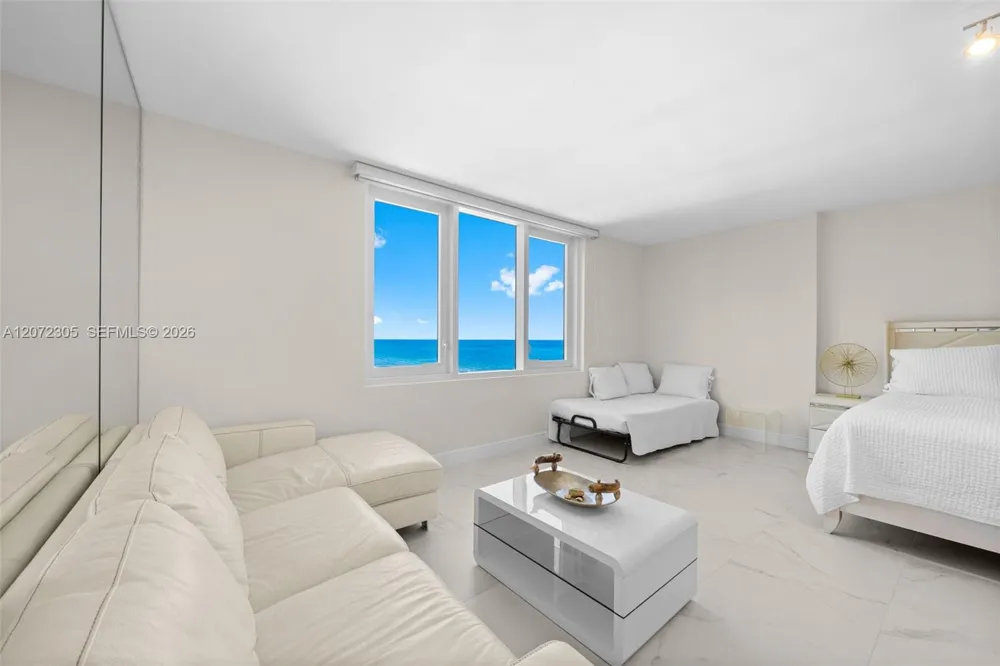 2301 Collins Ave #1014 Miami Beach, FL 33139