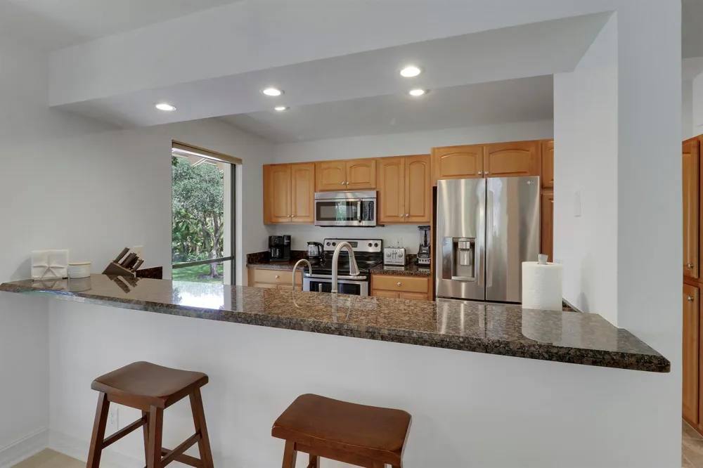 606 BRACKENWOOD Cove Palm Beach Gardens, FL 33418