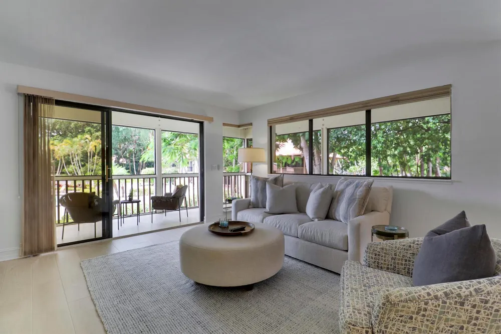 606 BRACKENWOOD Cove Palm Beach Gardens, FL 33418