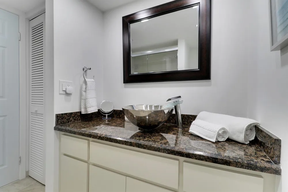 606 BRACKENWOOD Cove Palm Beach Gardens, FL 33418