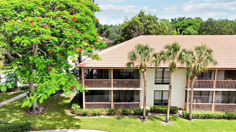 606 BRACKENWOOD Cove Palm Beach Gardens, FL 33418