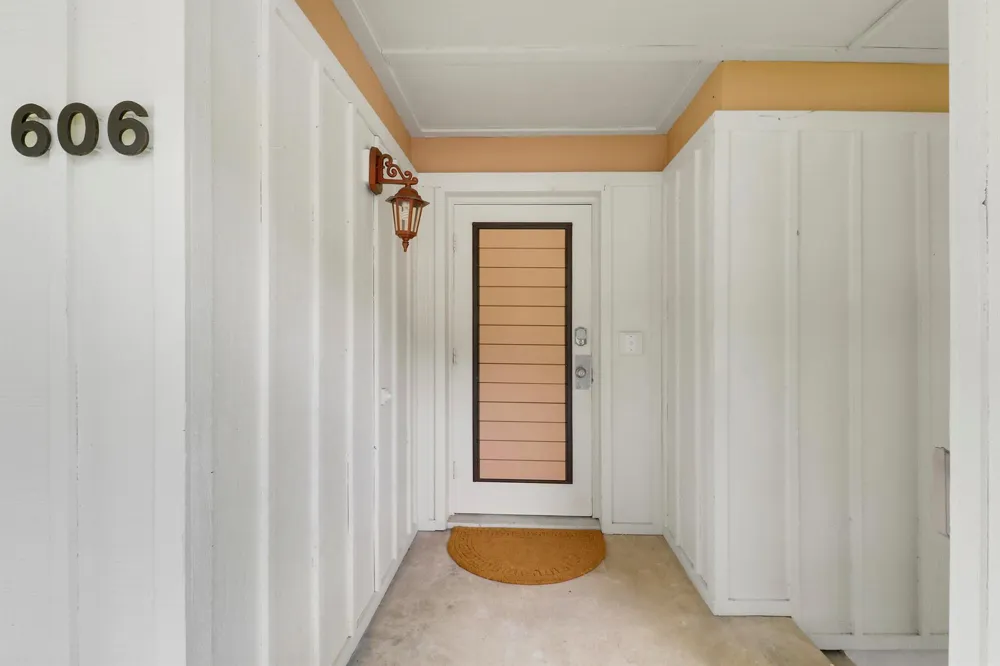 606 BRACKENWOOD Cove Palm Beach Gardens, FL 33418