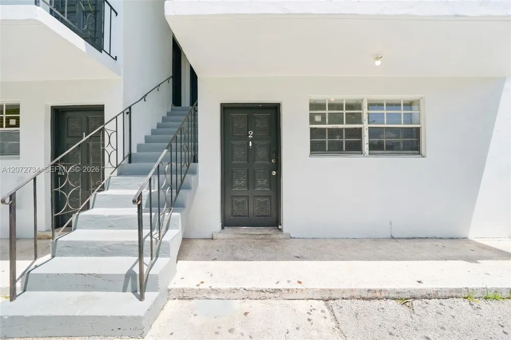 219 NW 10th Ave #APT #2 Miami, FL 33128