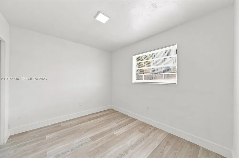 219 NW 10th Ave #APT #2 Miami, FL 33128