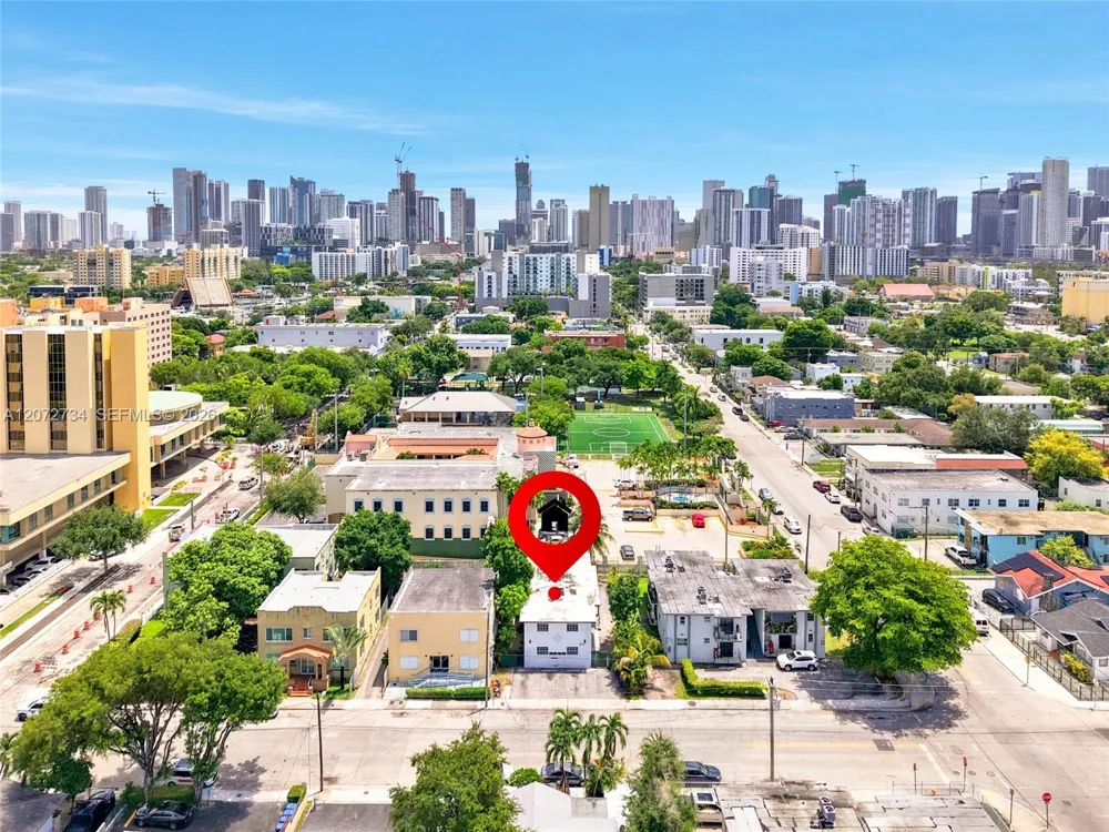 219 NW 10th Ave #APT #2 Miami, FL 33128