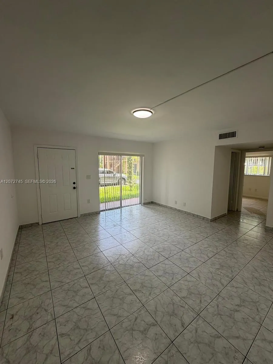 1290 NE 119th St #2A Miami, FL 33161