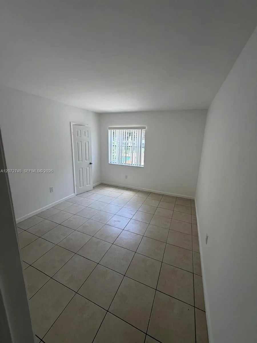 1290 NE 119th St #2A Miami, FL 33161