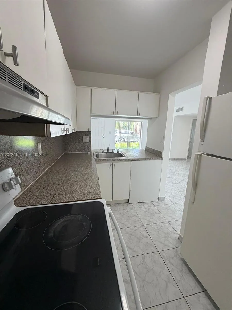 1290 NE 119th St #2A Miami, FL 33161