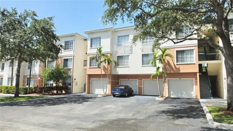 1307 E Myrtlewood Cir E #1307