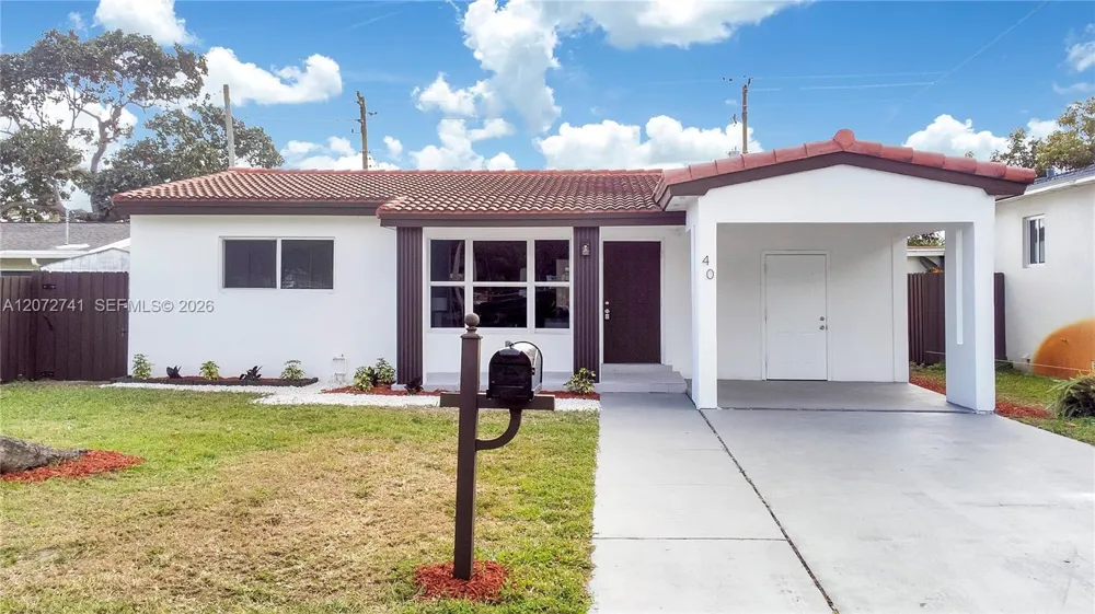 40 SE 3RD TERR Dania Beach, FL 33004