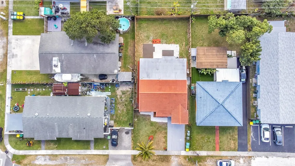 40 SE 3RD TERR Dania Beach, FL 33004