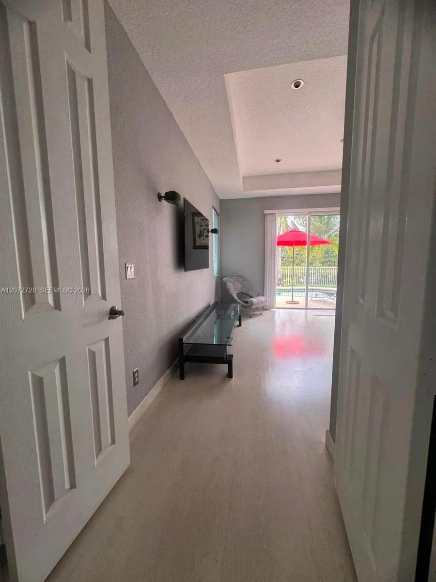 19162 SW 65th St Fort Lauderdale, FL 33332