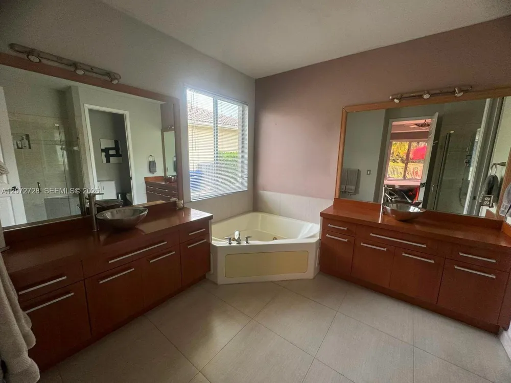 19162 SW 65th St Fort Lauderdale, FL 33332