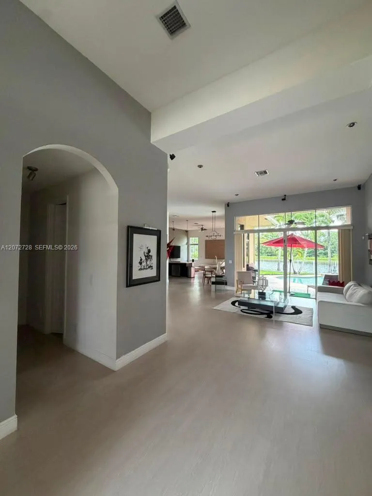 19162 SW 65th St Fort Lauderdale, FL 33332