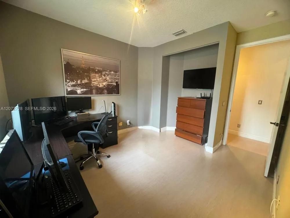 19162 SW 65th St Fort Lauderdale, FL 33332