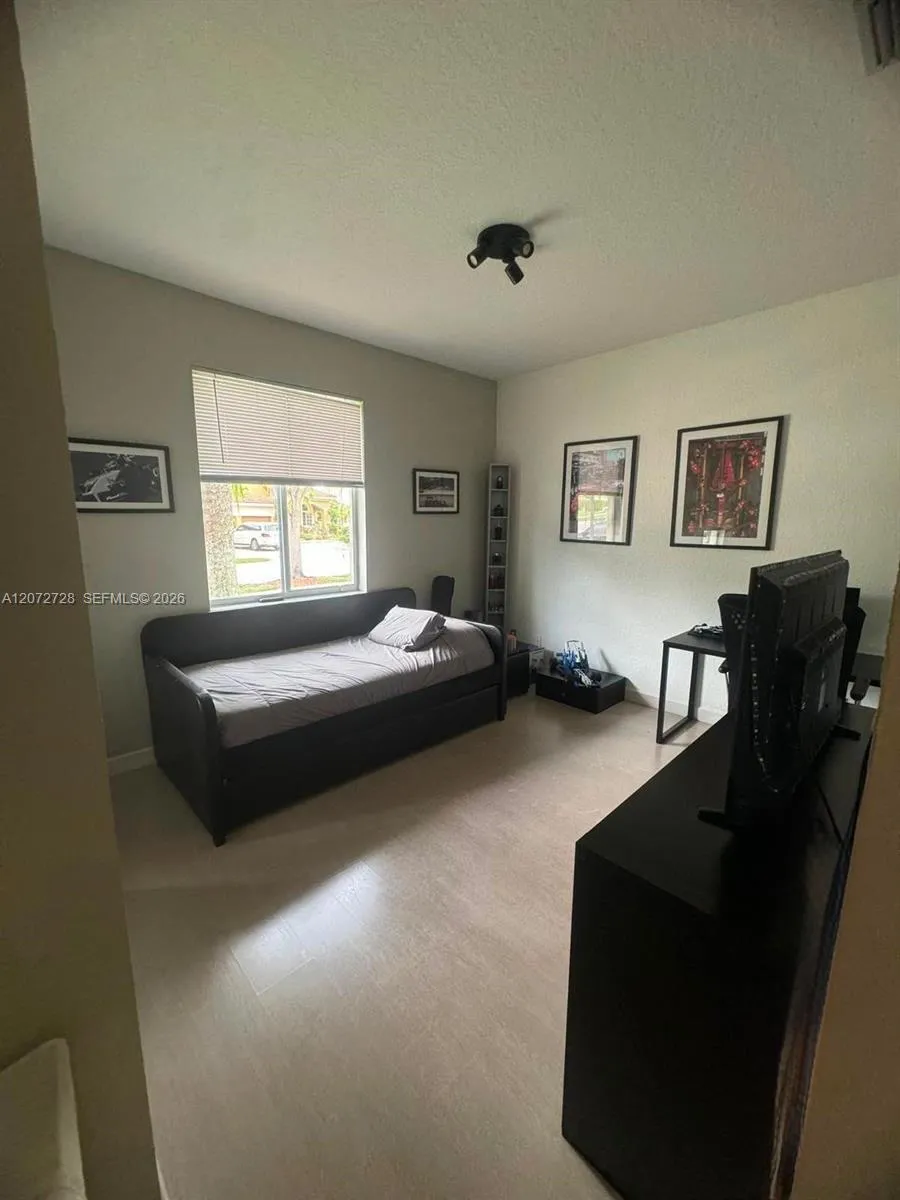 19162 SW 65th St Fort Lauderdale, FL 33332
