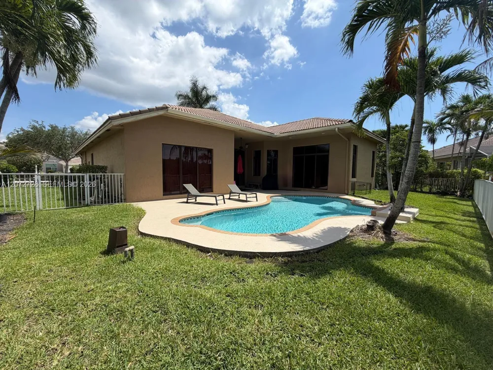 19162 SW 65th St Fort Lauderdale, FL 33332