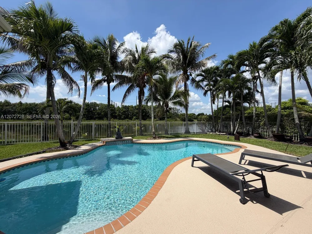 19162 SW 65th St Fort Lauderdale, FL 33332