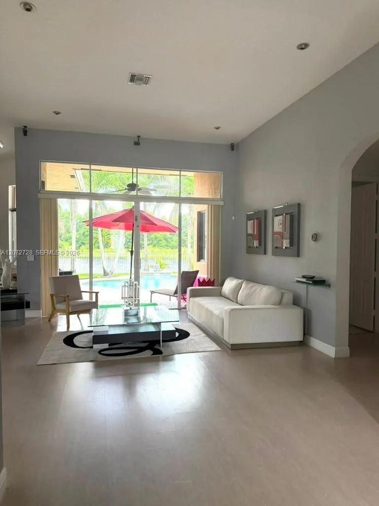 19162 SW 65th St Fort Lauderdale, FL 33332